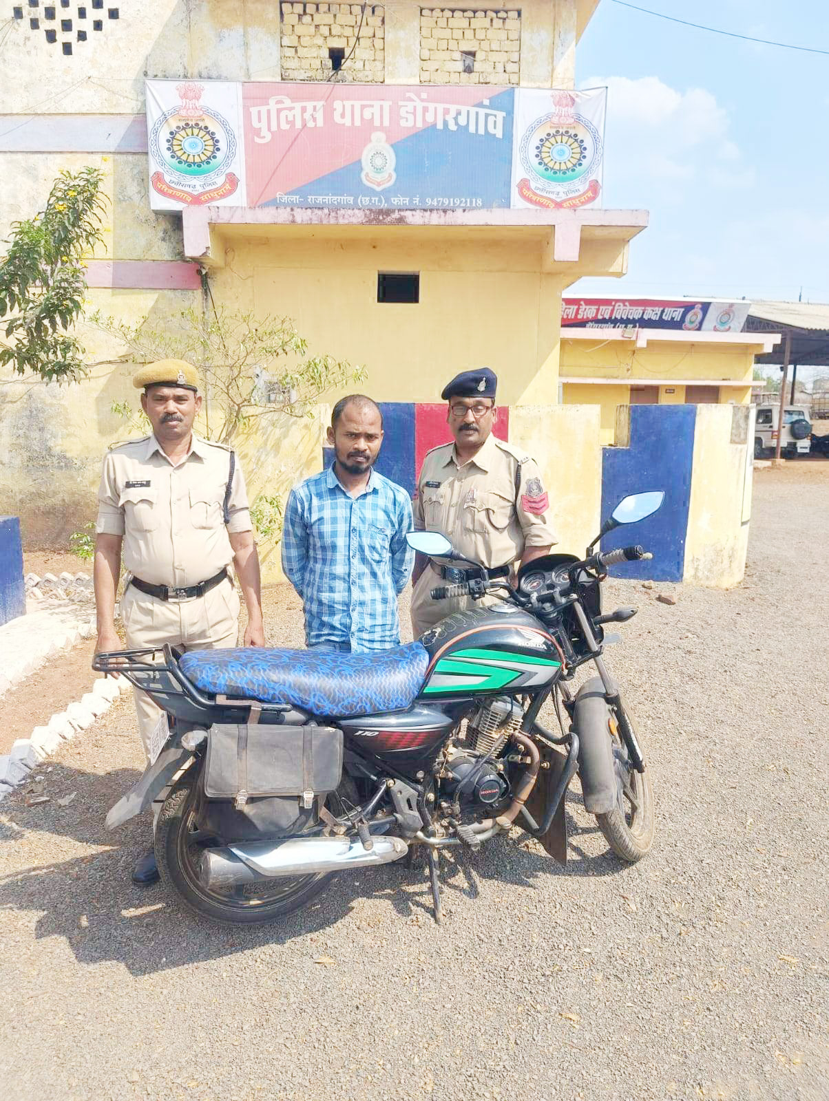 बाइक चोरी, आरोपी गिरफ्तार बाइक चोरी, आरोपी गिरफ्तार