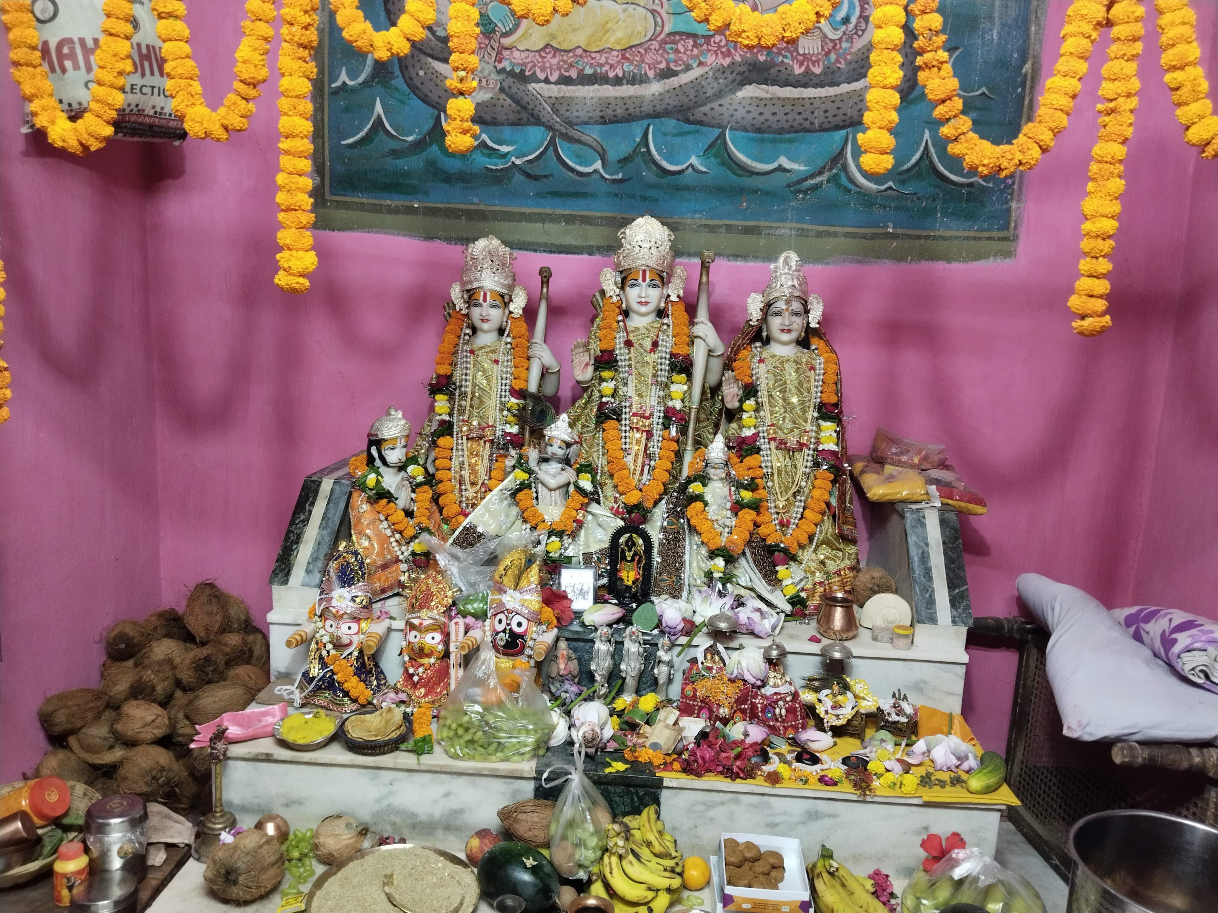 रामनवमी की धूम, महाप्रसाद भोग के साथ महाआरती, भजन कीर्तन रामनवमी की धूम, महाप्रसाद भोग के साथ महाआरती, भजन कीर्तन