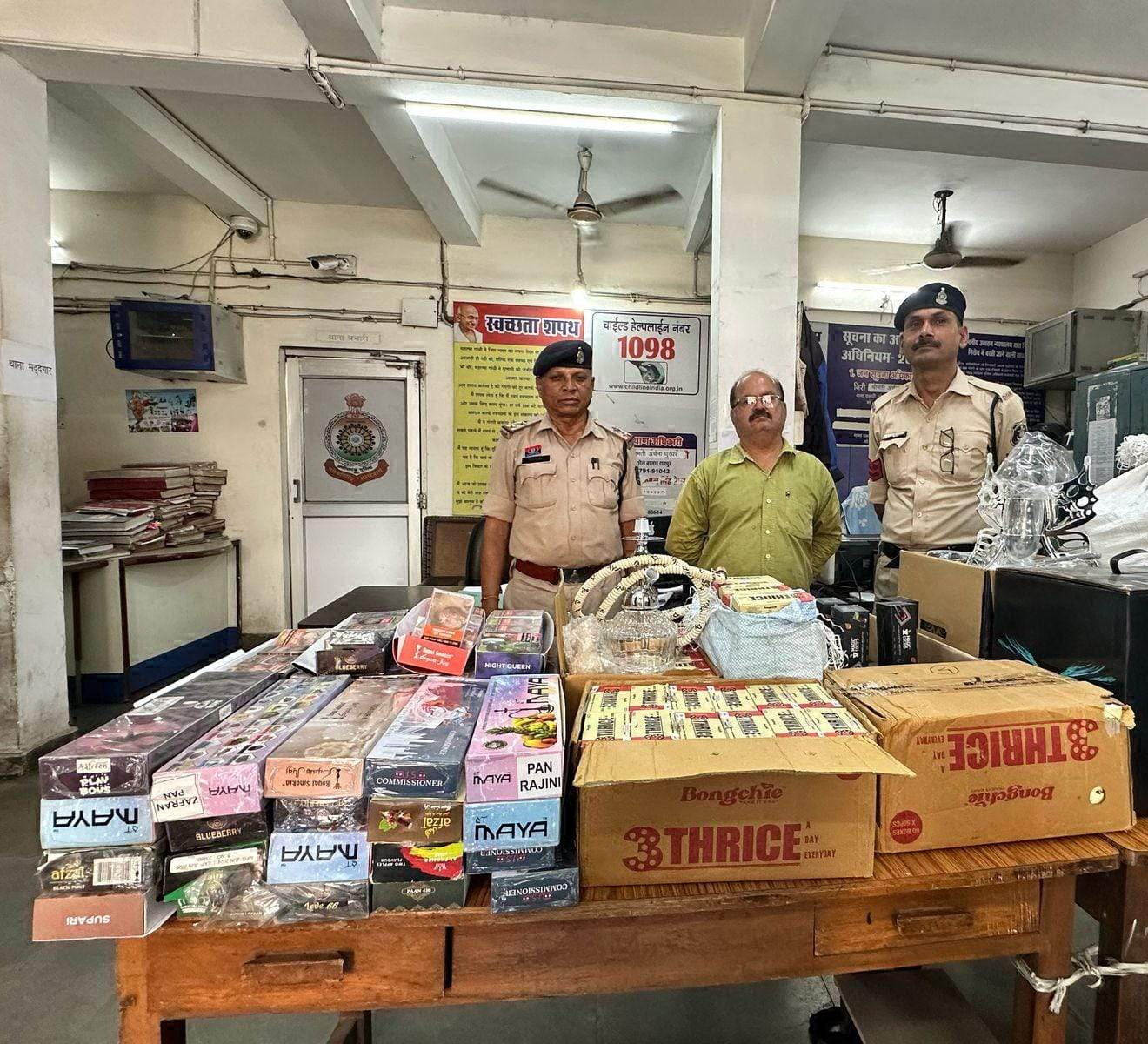तंबाखू -हुक्का कारोबारी मोहन मंधानी देर रात गिरफ्तार तंबाखू -हुक्का कारोबारी मोहन मंधानी देर रात गिरफ्तार