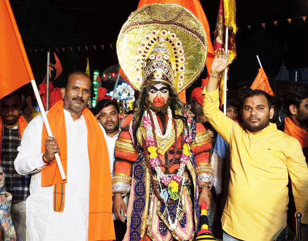 रामनवमी शोभायात्रा में शामिल हुए किसान नेता योगेश