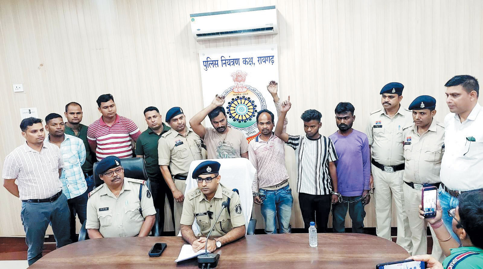 बाइक चोर गिरोह का भंडाफोड़ बाइक चोर गिरोह का भंडाफोड़