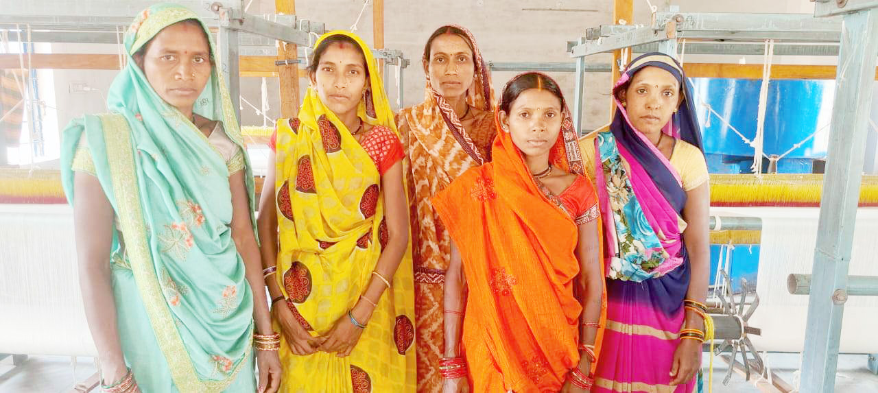 हथकरघा से बदली महिलाओं की जीवनशैली