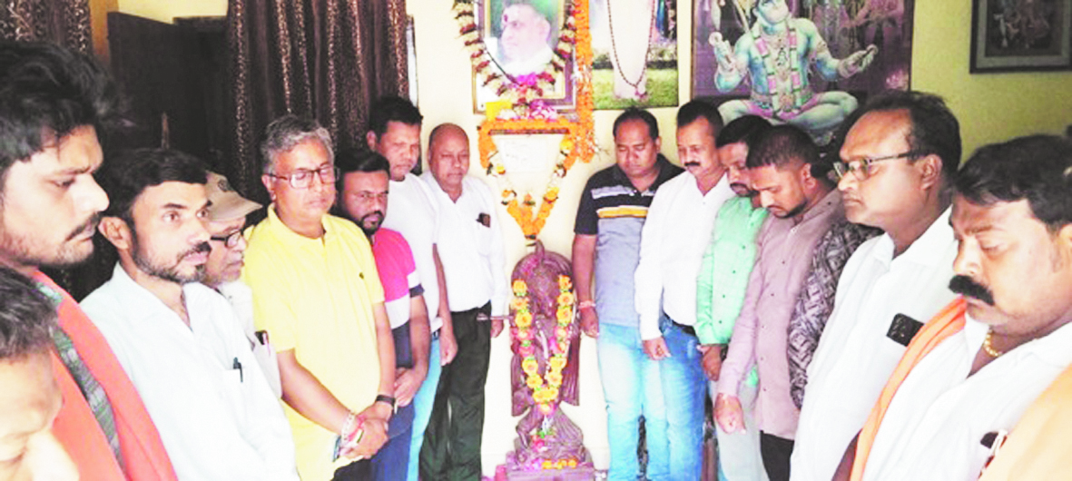 हेमचंद यादव को पुण्यतिथि पर श्रद्धांजलि दी हेमचंद यादव को पुण्यतिथि पर श्रद्धांजलि दी