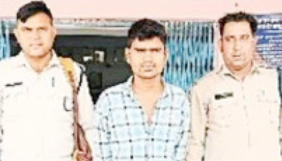 जेवर चोरी करने वाला आरोपी पकड़ाया