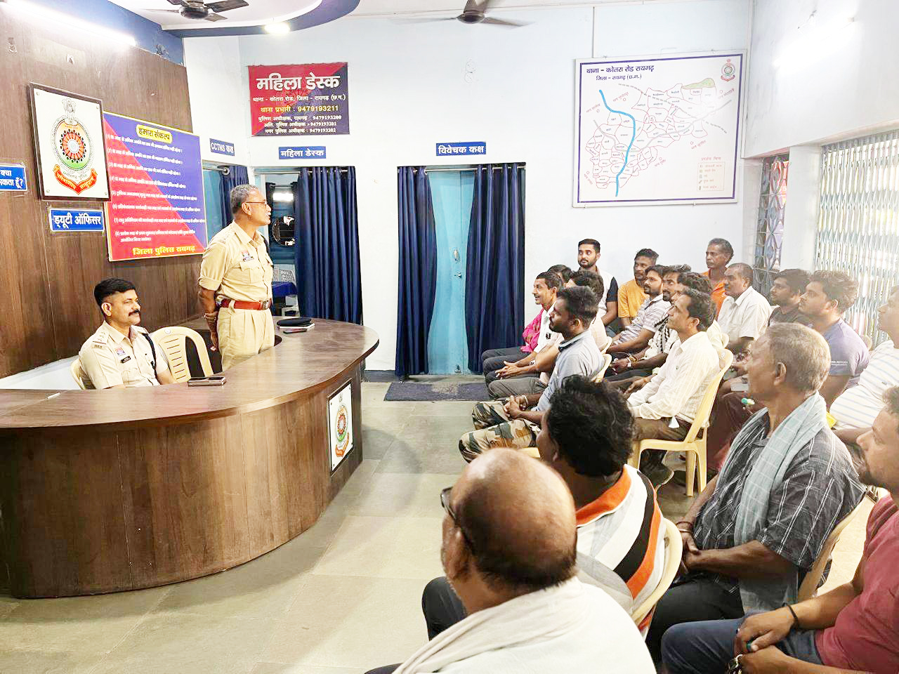 रायगढ़ में मालवाहक वाहन के मालिक-चालकों की बैठक रायगढ़ में मालवाहक वाहन के मालिक-चालकों की बैठक