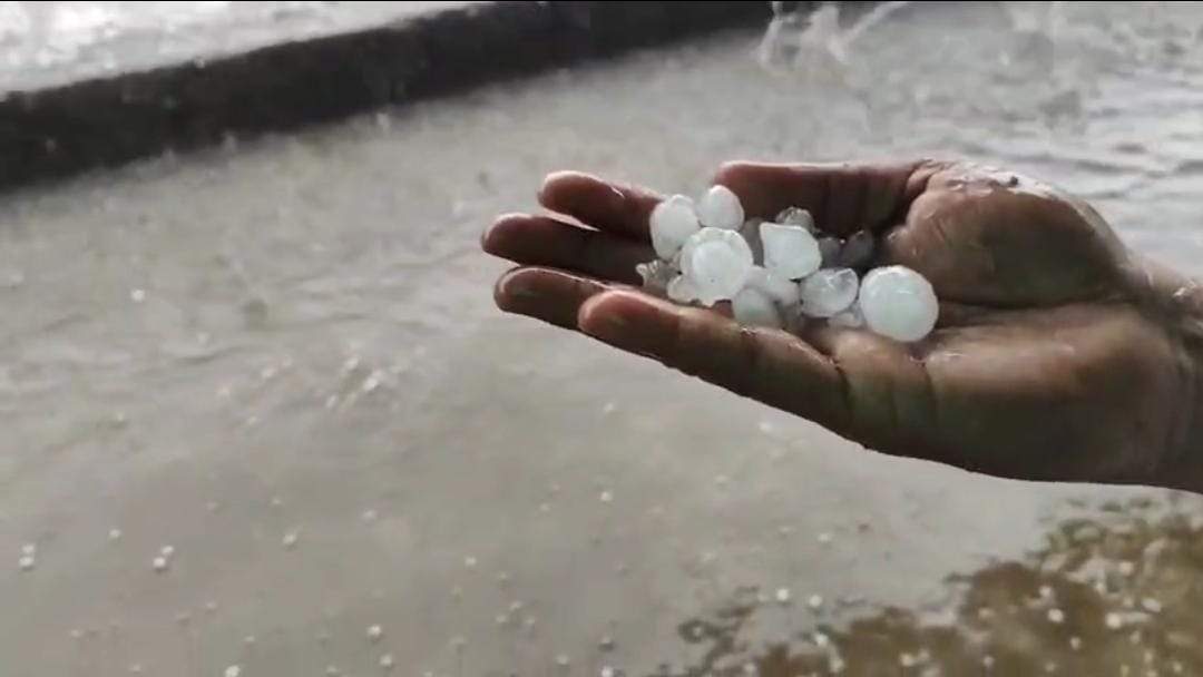 सुबह कोंडागांव, दोपहर कवर्धा में बारिश ओले भी गिरे सुबह कोंडागांव, दोपहर कवर्धा में बारिश ओले भी गिरे