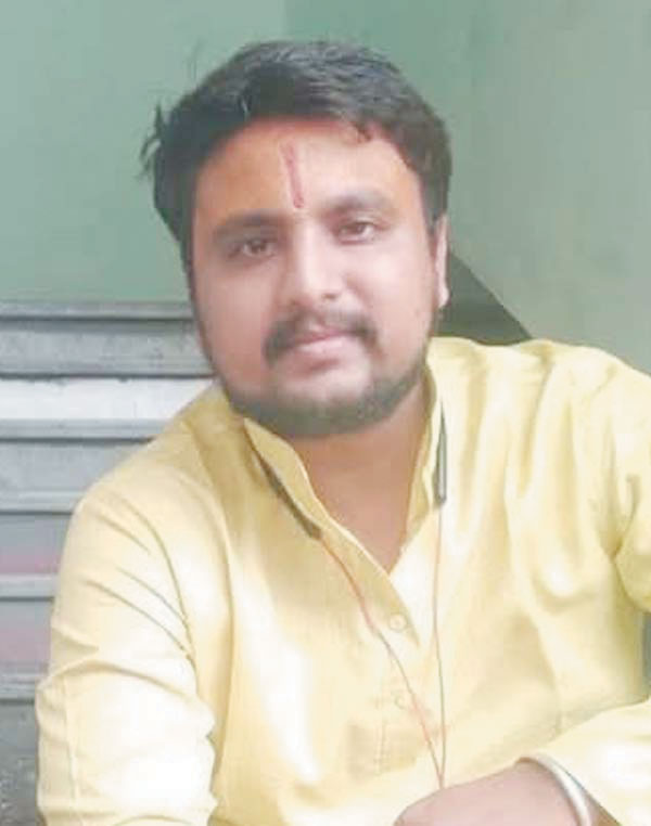 हादसे में घायल नीरज का निधन