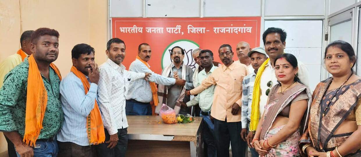 देश का आर्थिक विकास बेहतरीन ढंग से - मिश्रा देश का आर्थिक विकास बेहतरीन ढंग से - मिश्रा