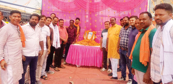 भाजपा ने मनाई अंबेडकर जयंती भाजपा ने मनाई अंबेडकर जयंती