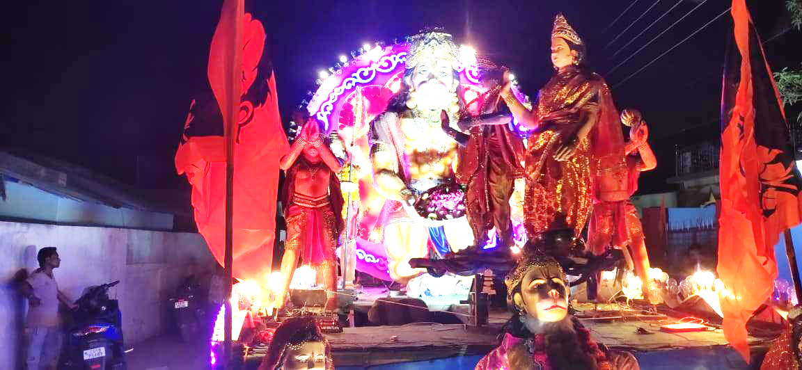 हनुमान जन्मोत्सव पर निकली झांकी
