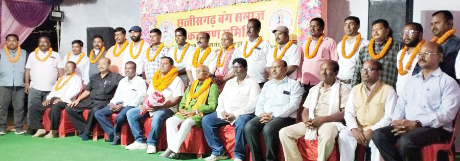 बलरामपुर जिले के बंग समाज उपाध्यक्ष बने दिवाकर मुखर्जी बलरामपुर जिले के बंग समाज उपाध्यक्ष बने दिवाकर मुखर्जी