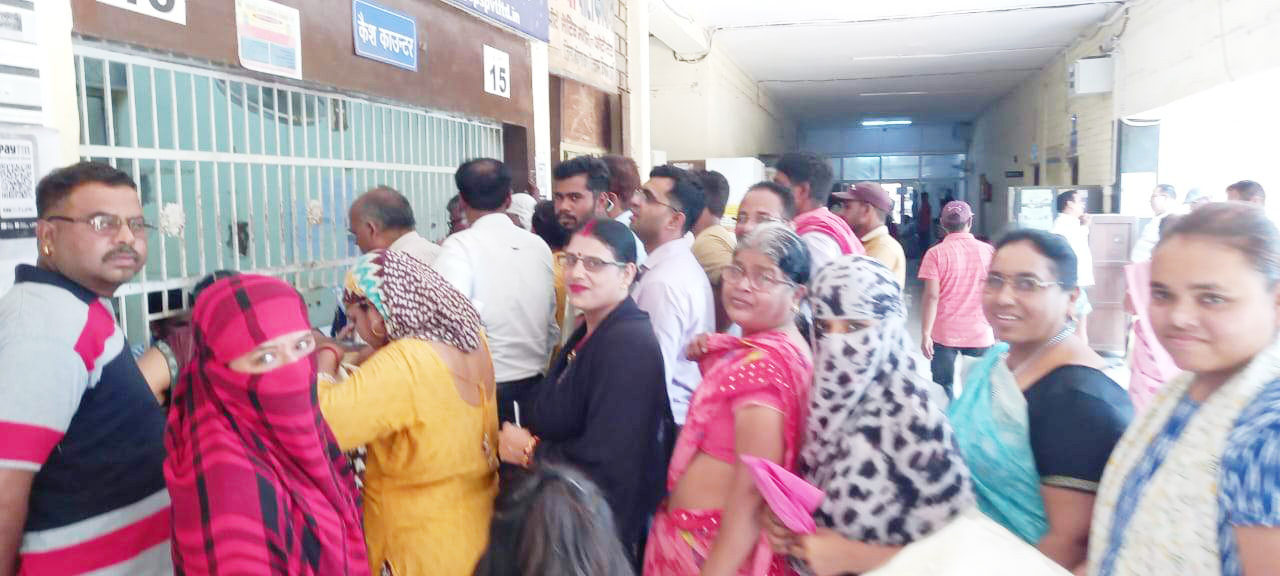 6.25 फीसदी संपत्तिकर छूट का लाभ ले रहे है लोग 6.25 फीसदी संपत्तिकर छूट का लाभ ले रहे है लोग