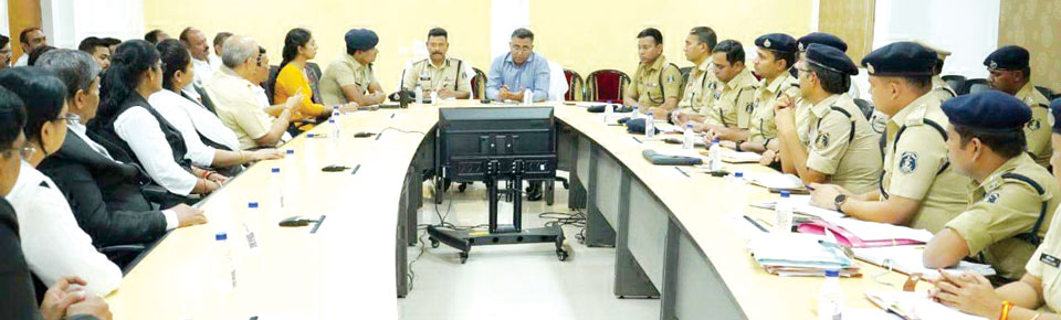 पुलिस और अभियोजन अधिकारी समन्वय से केस लड़ें-आईजी पुलिस और अभियोजन अधिकारी समन्वय से केस लड़ें-आईजी