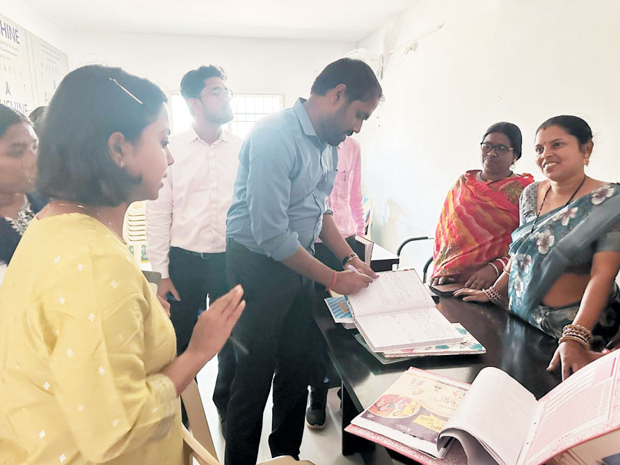 हंचलपुर में पानी की समस्या, नल की मरम्मत नहीं की, कलेक्टर से शिकायत हंचलपुर में पानी की समस्या, नल की मरम्मत नहीं की, कलेक्टर से शिकायत