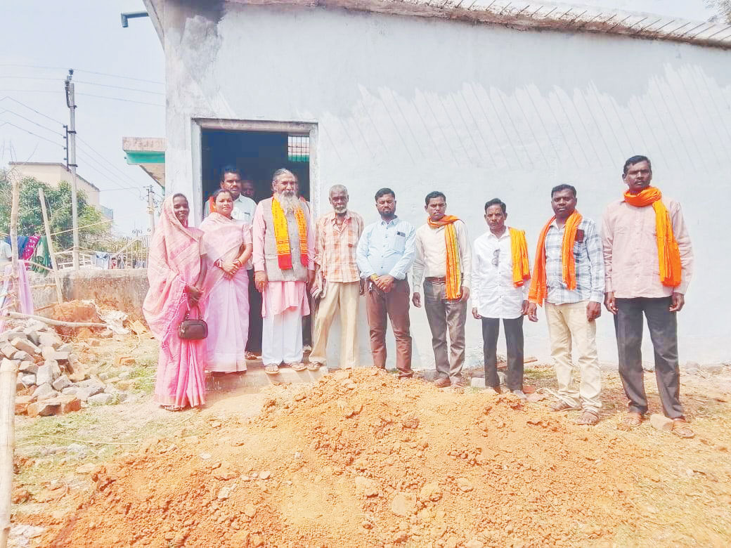 सांसद भोजराज और विधायक टेकाम ने किया आवास प्लस 2.0 का सर्वे