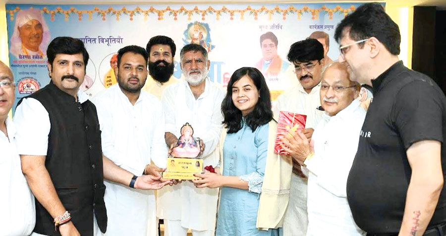 सिंधी भाषा दिवस पर सम्मान सिंधी भाषा दिवस पर सम्मान