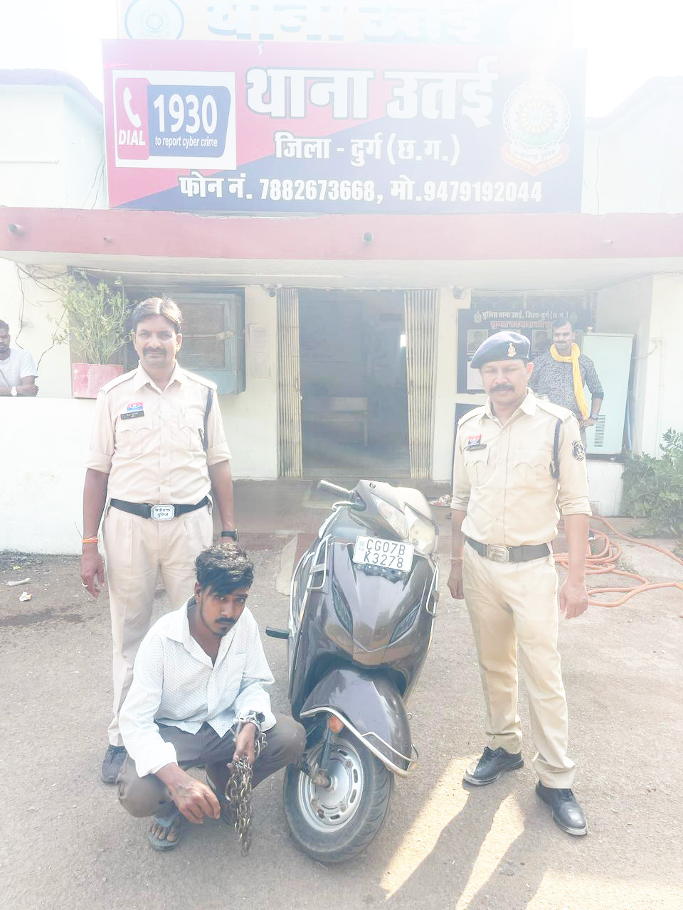 स्कूटी चोरी का आरोपी गिरफ्तार स्कूटी चोरी का आरोपी गिरफ्तार