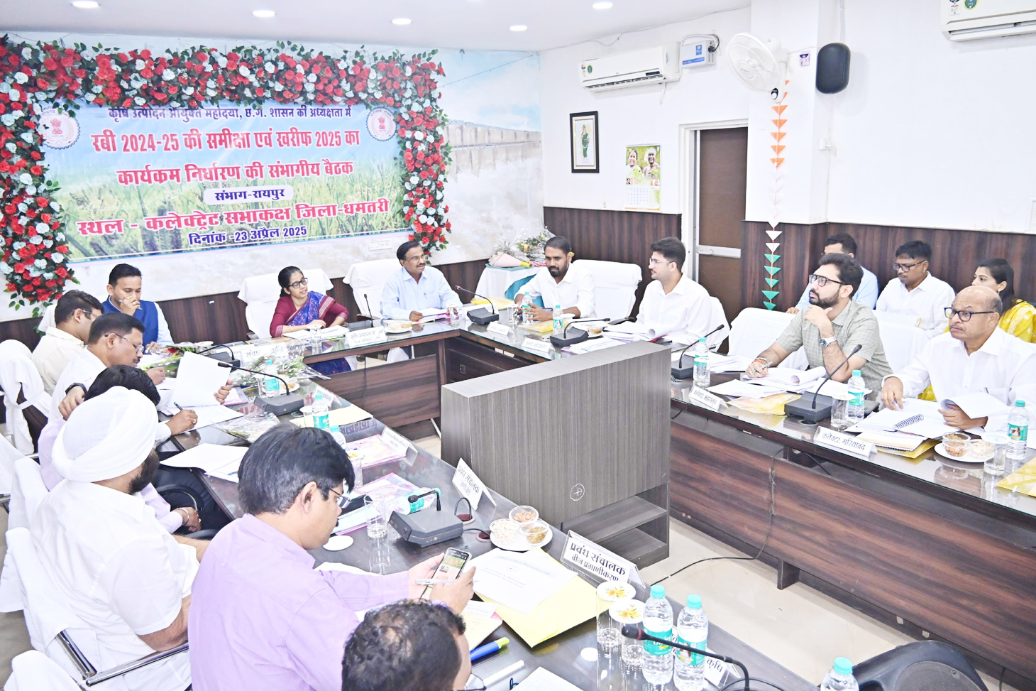 10 साल पुरानी किस्मों की जगह नई किस्मों को बढ़ावा दें - निगार 10 साल पुरानी किस्मों की जगह नई किस्मों को बढ़ावा दें - निगार