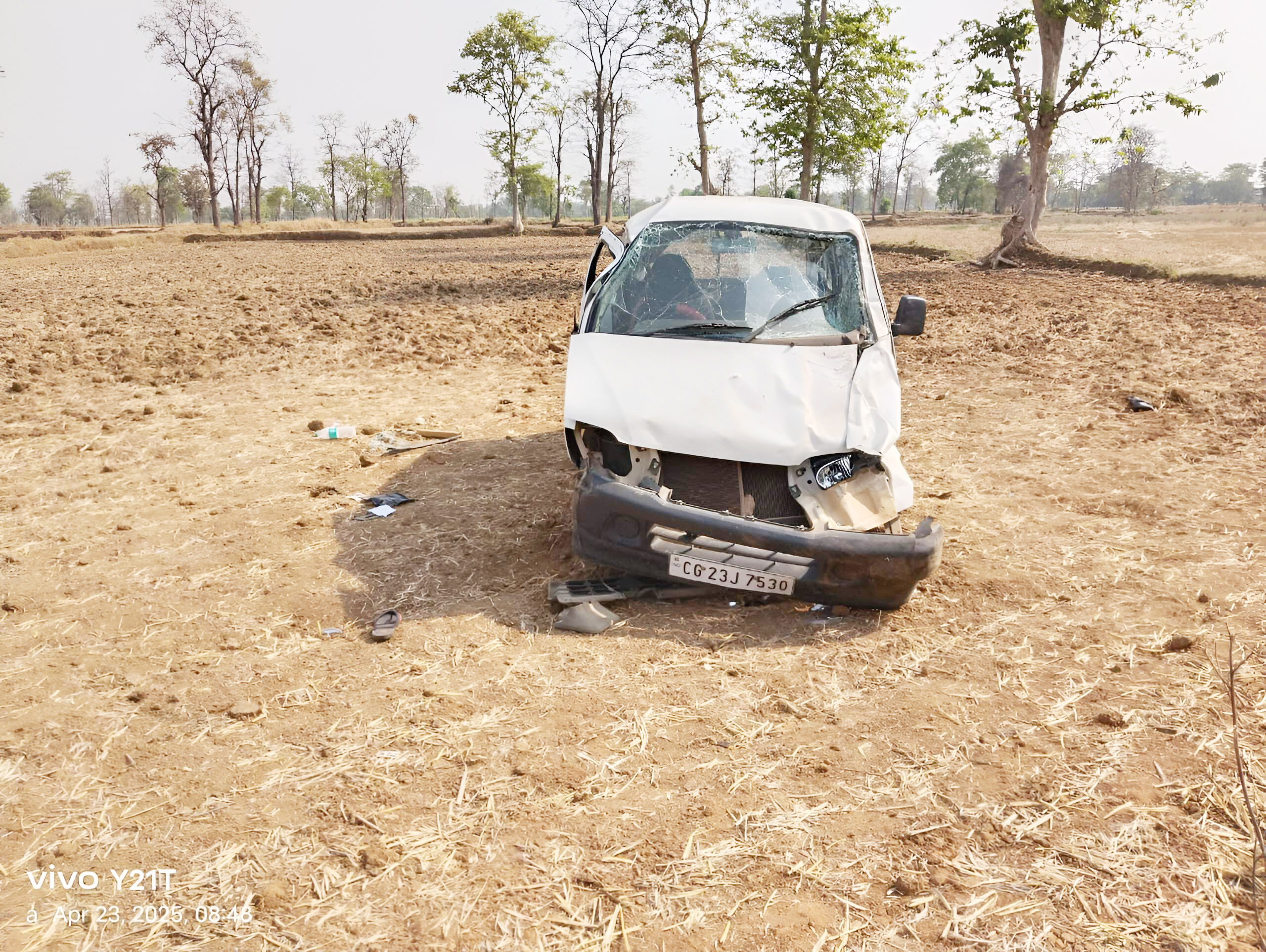 कार पलटी, चालक की मौत कार पलटी, चालक की मौत
