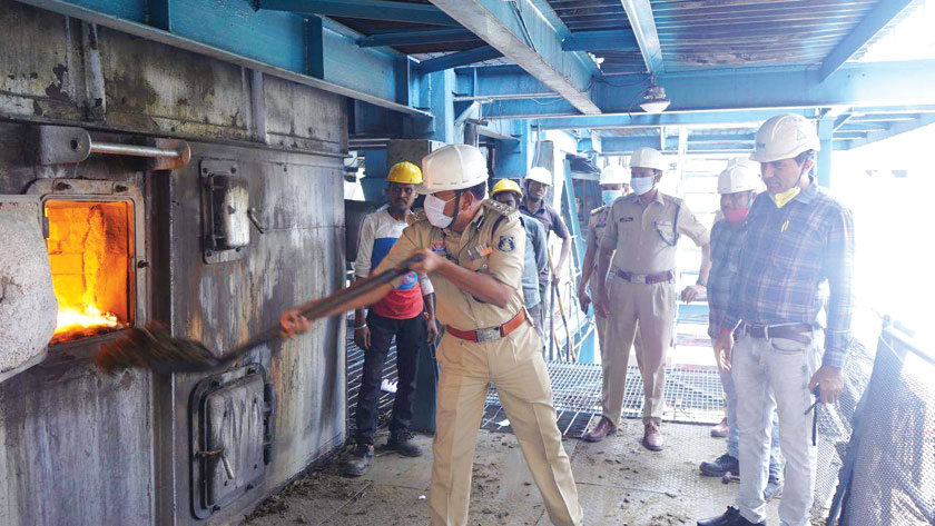  987 किलोग्राम गांजा पुलिस ने जलाया