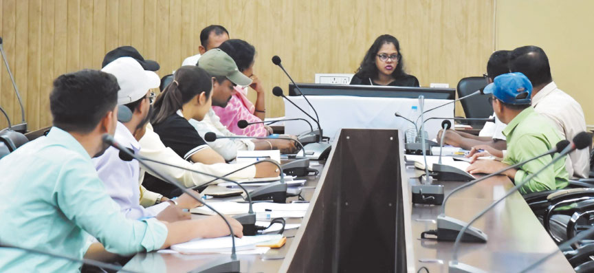 कलेक्टर ने की जल जीवन मिशन के क्रियान्वयन की समीक्षा