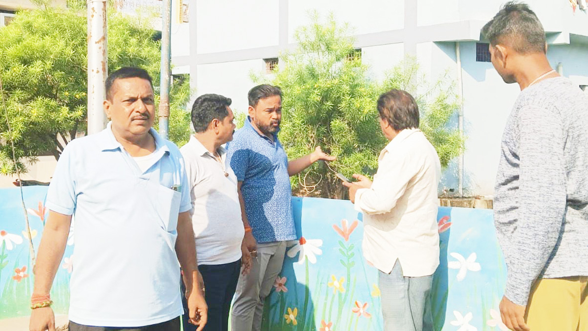 रोस्टर अनुरूप हो हर वार्ड में सफाई-स्वा.प्रभारी रोस्टर अनुरूप हो हर वार्ड में सफाई-स्वा.प्रभारी