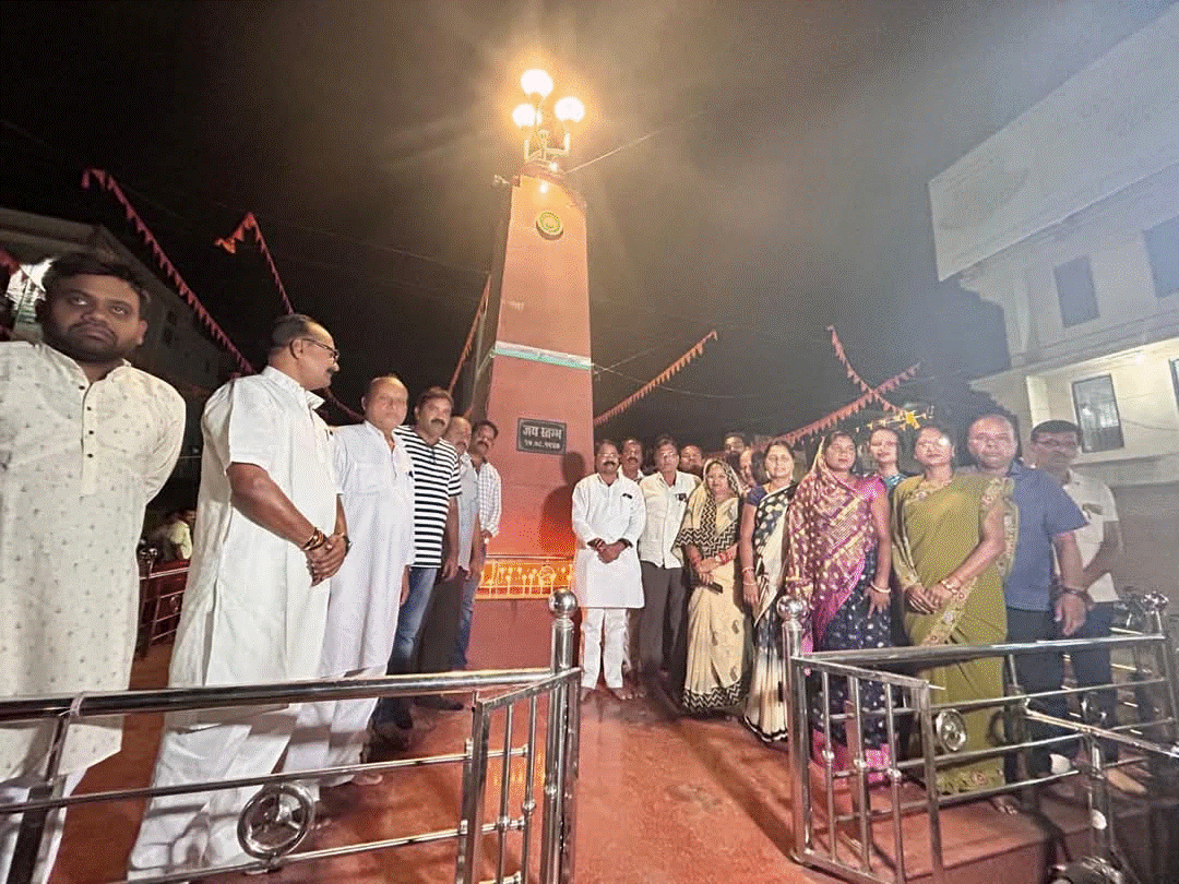 आतंकी हमले की निंदा, मृतकों को दी श्रद्धांजलि