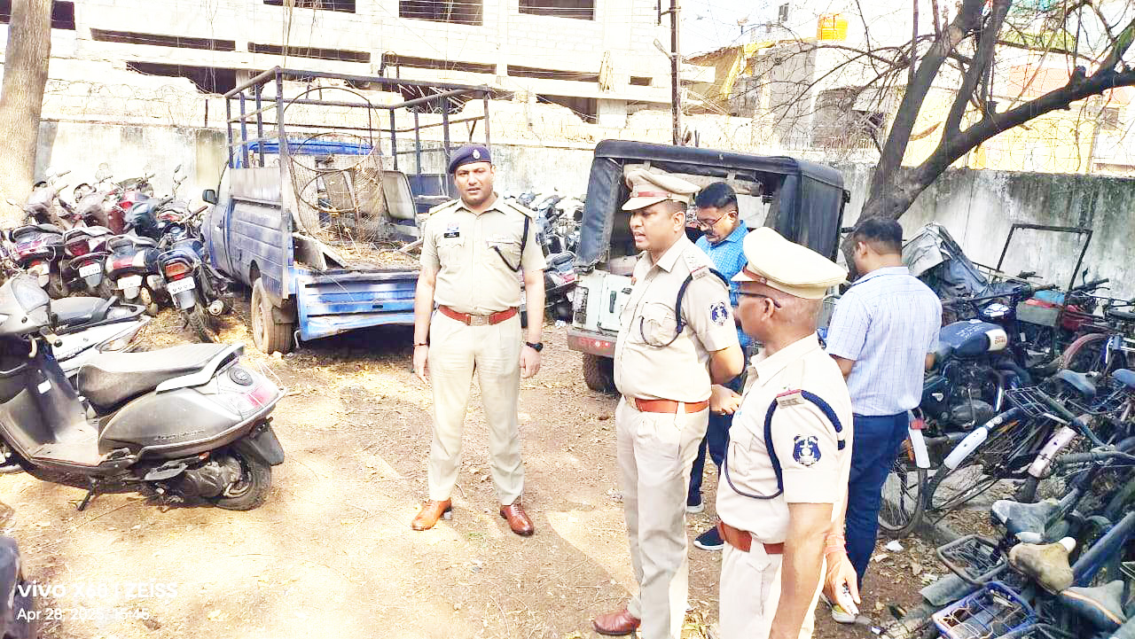 एसपी ने बसंतपुर थाना व सुरगी चौकी का किया निरीक्षण एसपी ने बसंतपुर थाना व सुरगी चौकी का किया निरीक्षण