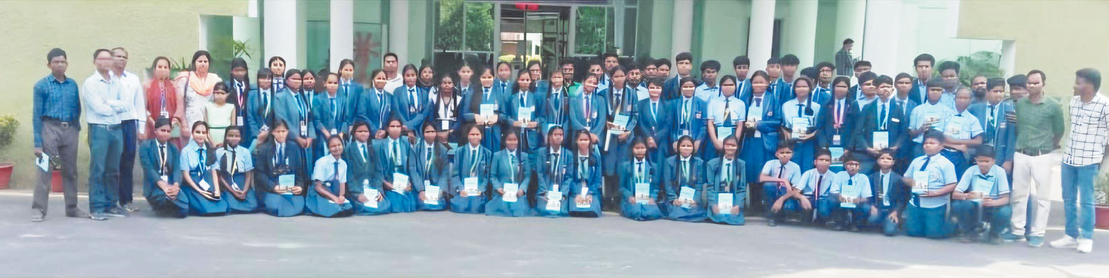 पीएम श्री सेजेस विश्रामपुरी के विद्यार्थियों का शैक्षणिक भ्रमण