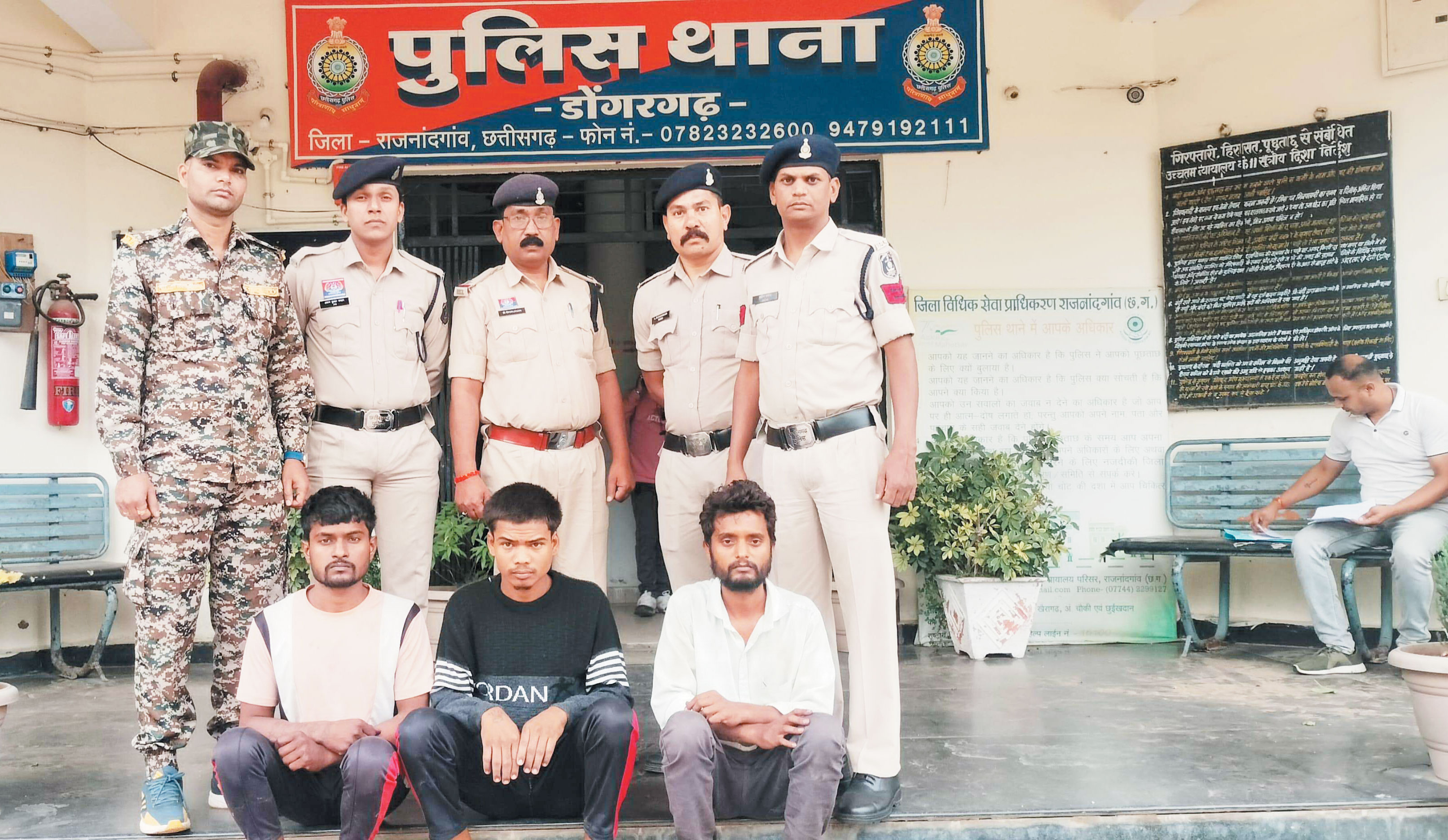 अछोली में हत्या करने वाले 3 आरोपी गिरफ्तार अछोली में हत्या करने वाले 3 आरोपी गिरफ्तार