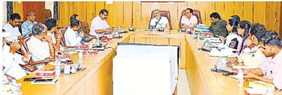 1.40 लाख से अधिक आवेदनों में से 99 हजार का निराकरण