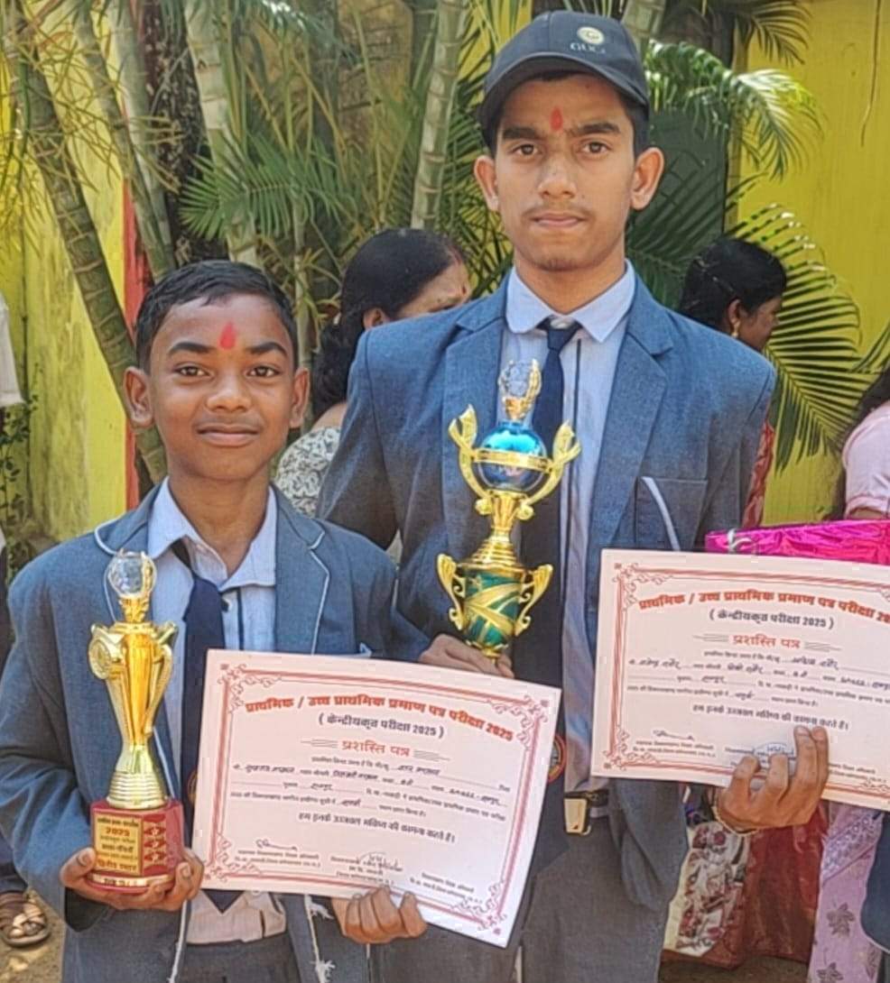 विखं स्तरीय में टॉप टेन में आदित्य-वतन