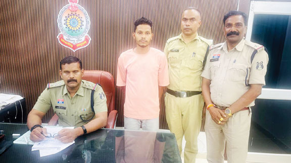  शादी का झांसा दे नाबालिग से रेप, बंदी