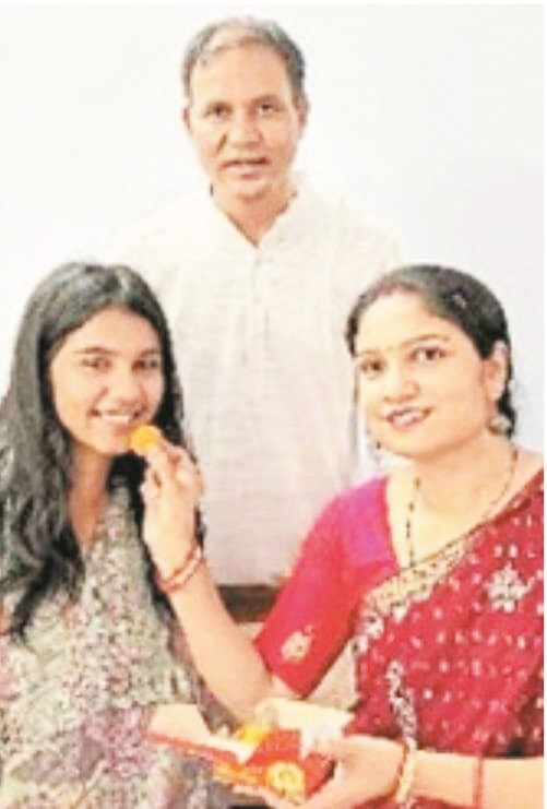 12वीं में वैशाली ने प्रदेश में तीसरा, ऋ तु का दसवां स्थान, 10वीं में 4 विद्यार्थी टॉप टेन में 12वीं में वैशाली ने प्रदेश में तीसरा, ऋ तु का दसवां स्थान, 10वीं में 4 विद्यार्थी टॉप टेन में