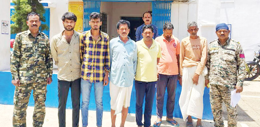 अवैध संबंध के शक में युवक की हत्या, सात आरोपी गिरफ्तार, एक फरार