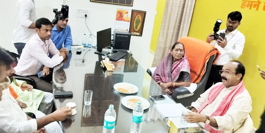 उपमुख्यमंत्री  साव ने कुम्हारी पालिका का किया औचक निरीक्षण