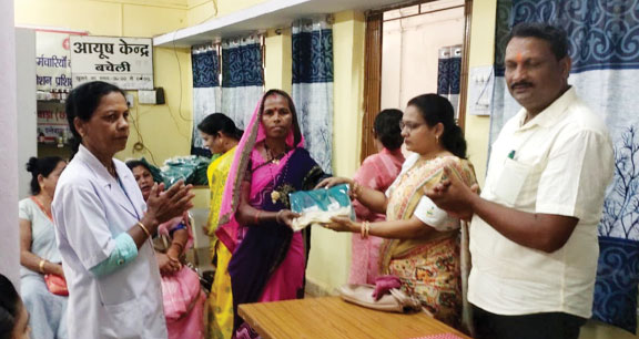 मितानिनों को साड़ी देकर किया सम्मानित