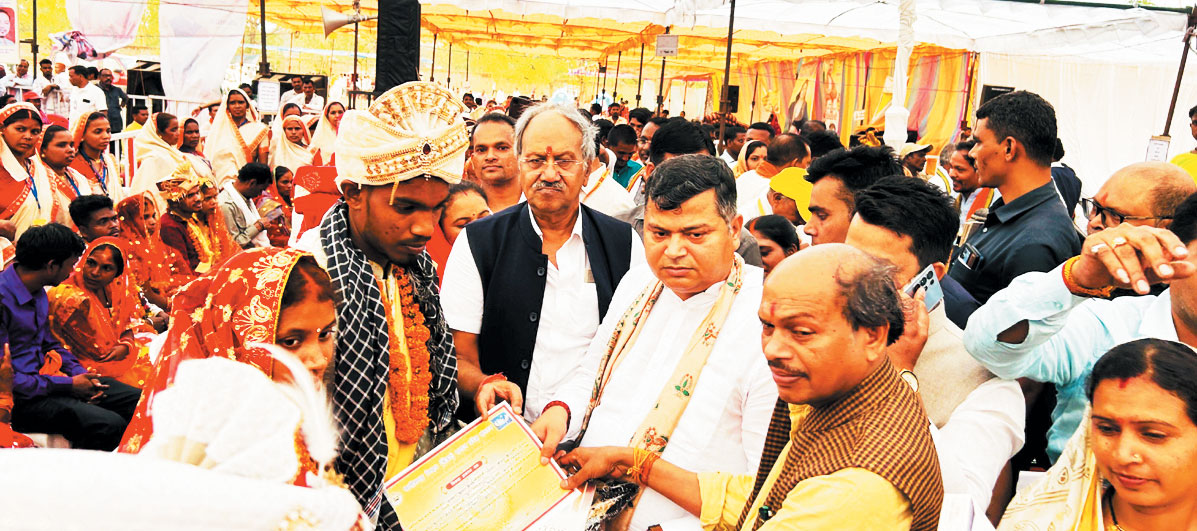 निषाद समाज का गौरवपूर्ण इतिहास-राजभूषण चौधरी निषाद समाज का गौरवपूर्ण इतिहास-राजभूषण चौधरी