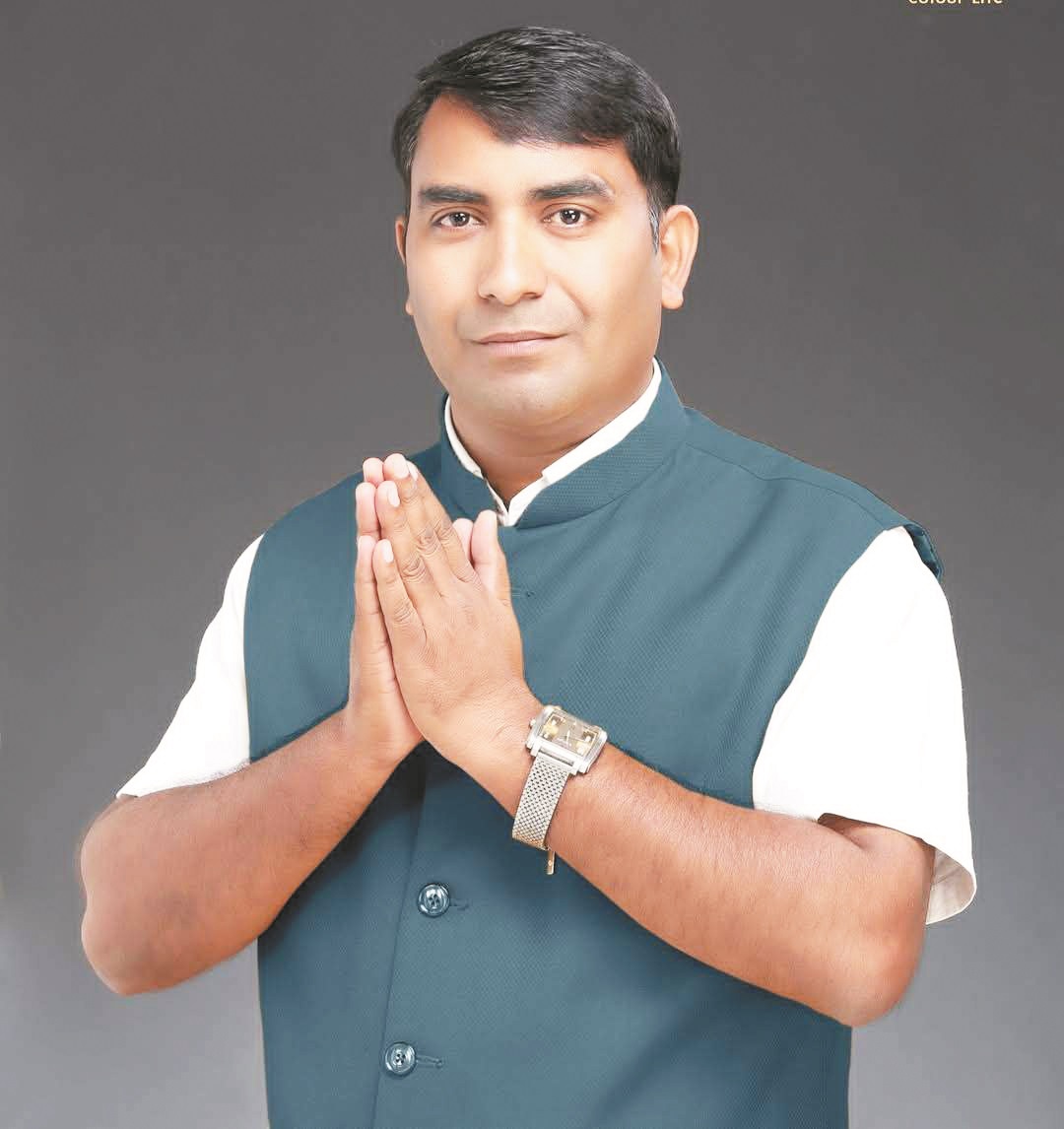 समस्याओं के निराकरण की जगह सिर्फ दिया जा रहा आश्वासन - महेन्द्र समस्याओं के निराकरण की जगह सिर्फ दिया जा रहा आश्वासन - महेन्द्र