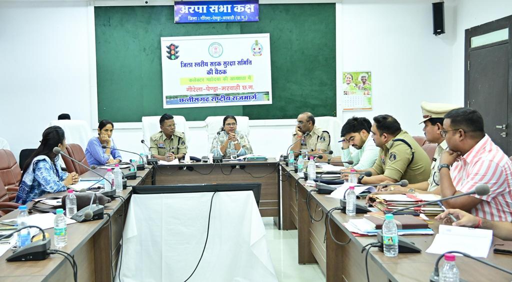 7 ड्राइविंग लाइसेंस निरस्त, 6 लाख से अधिक की वसूली 7 ड्राइविंग लाइसेंस निरस्त, 6 लाख से अधिक की वसूली