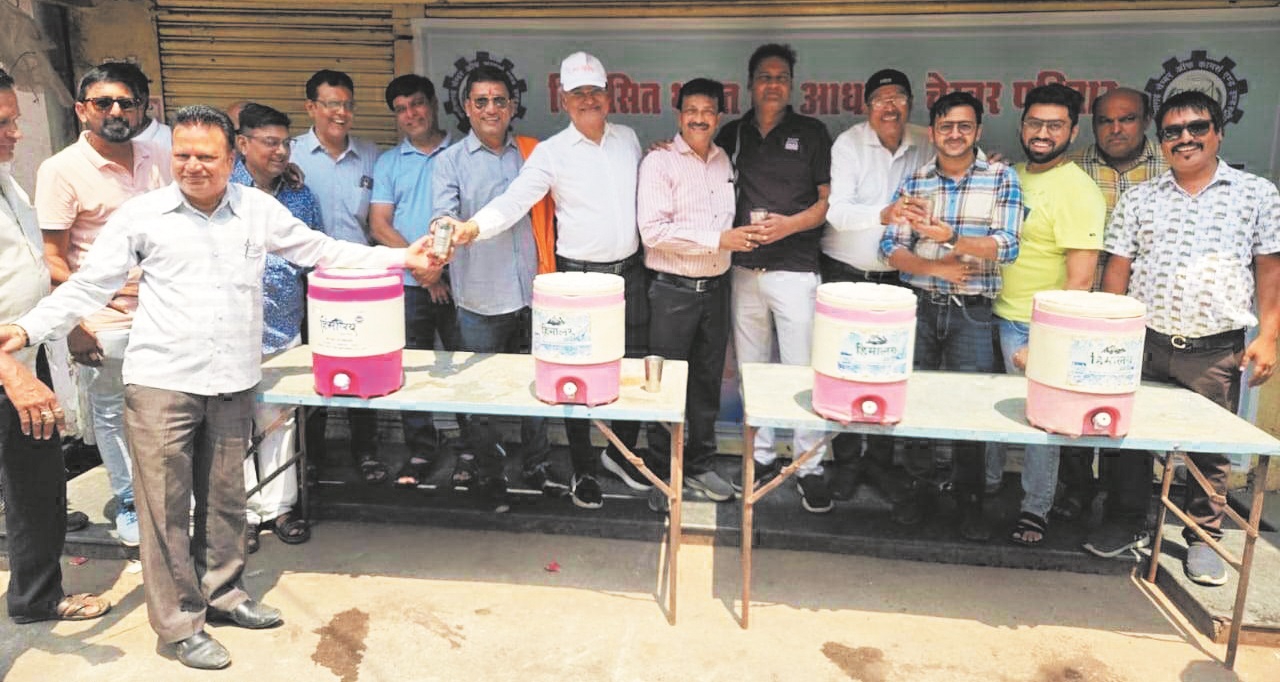 चेंबर ऑफ कामर्स ने प्याऊ घरों का किया उद्घाटन चेंबर ऑफ कामर्स ने प्याऊ घरों का किया उद्घाटन