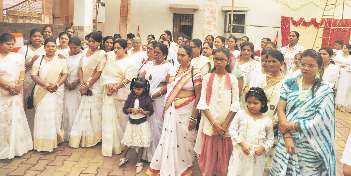बुद्ध जयंती पर जुटे अनुयायी, निकाला कैंडल मार्च बुद्ध जयंती पर जुटे अनुयायी, निकाला कैंडल मार्च