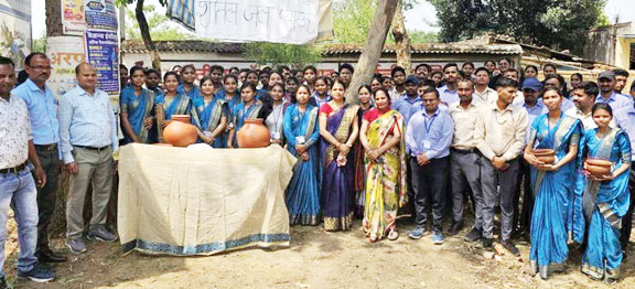 पार्वती शिक्षा महाविद्यालय में प्याऊ व पक्षियों के दाना पानी की व्यवस्था