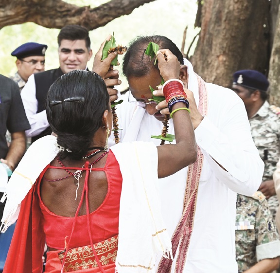 अपनों के बीच पहुंचकर बहुत अच्छा लगा- साय अपनों के बीच पहुंचकर बहुत अच्छा लगा- साय