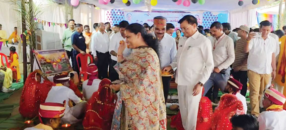  48 जोड़़ों की शादी, प्रभारी मंत्री सहित जनप्रतिनिधियों ने दिया आशीर्वाद