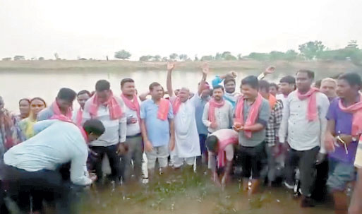 फैक्ट्रियों के लिए स्टापडैम के विरोध में उतरे सुंगेरा के ग्रामीण