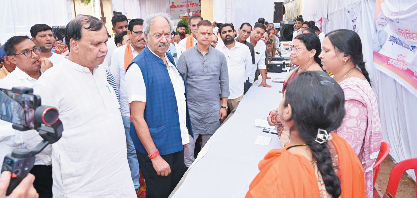 सुशासन तिहार में शामिल हुए सांसद बृजमोहन