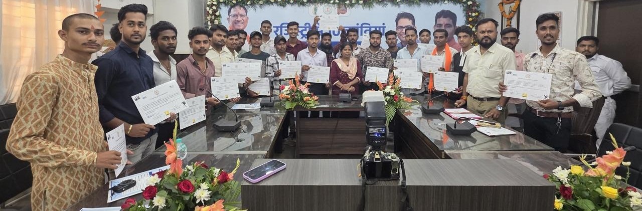 प्रोजेक्ट युवा: 40 से अधिक युवाओं ने सीखे फोटोग्राफी के आधुनिक गुर