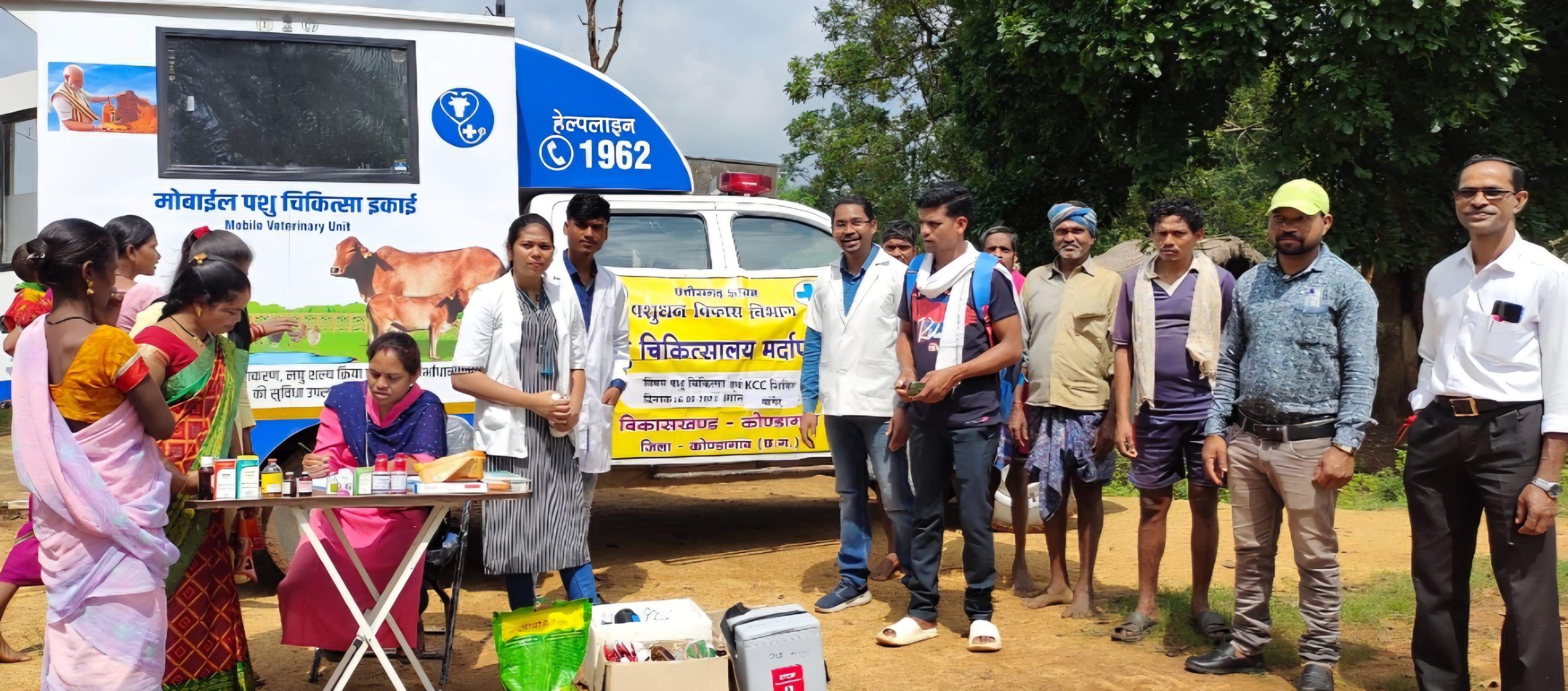 गांव-गांव इलाज लेकर दौड़ रही ‘उम्मीद की गाड़ी’ एम.वी.यू. बना पशुपालकों के लिए वरदान