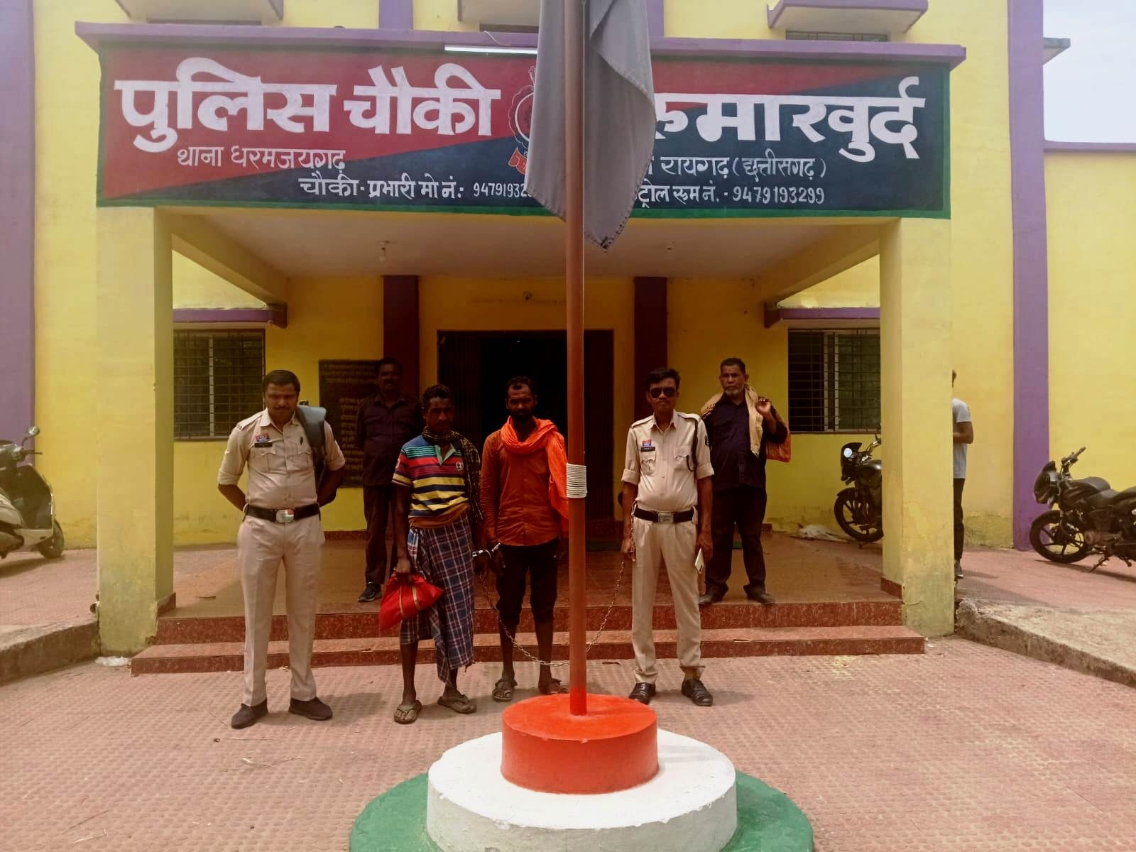 20 साल से पुलिस को चकमा दे रहा हत्यारोपी समेत कई वारंटी गिरफ्तार 20 साल से पुलिस को चकमा दे रहा हत्यारोपी समेत कई वारंटी गिरफ्तार
